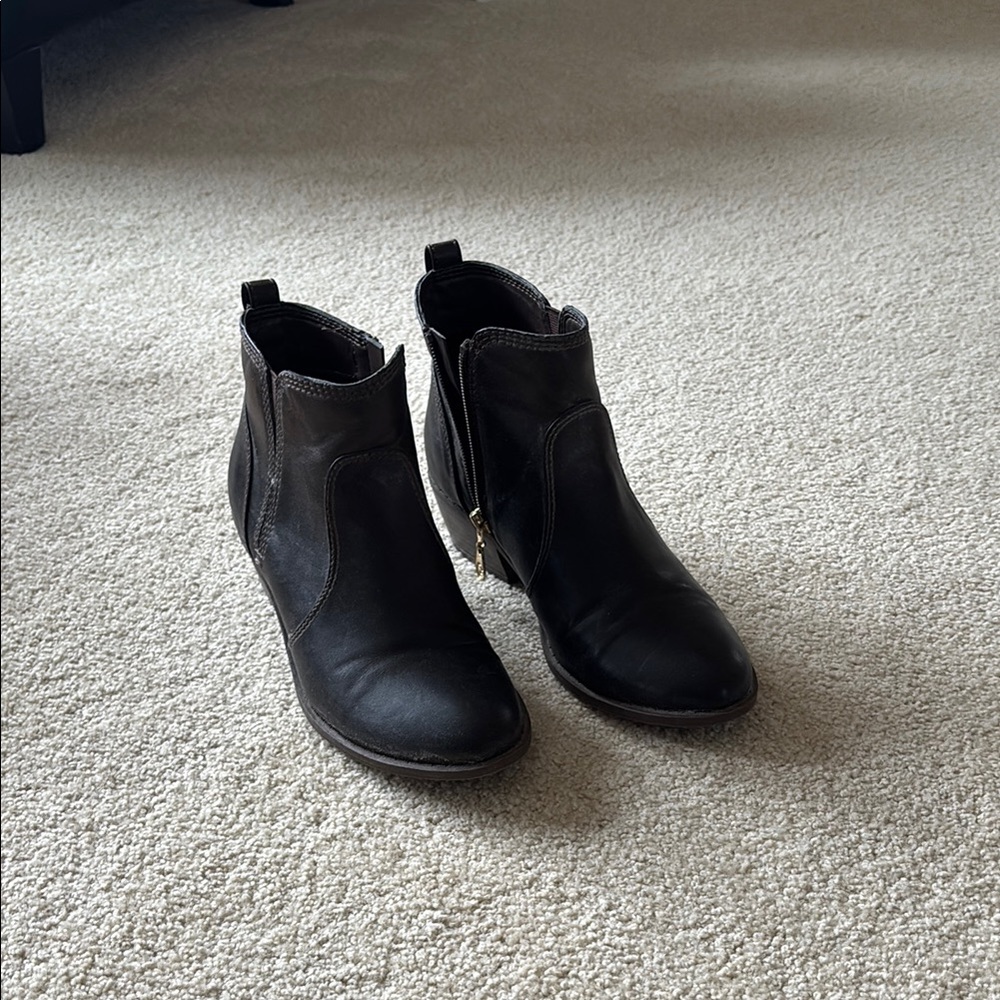 Brown Guess Ankle Boots